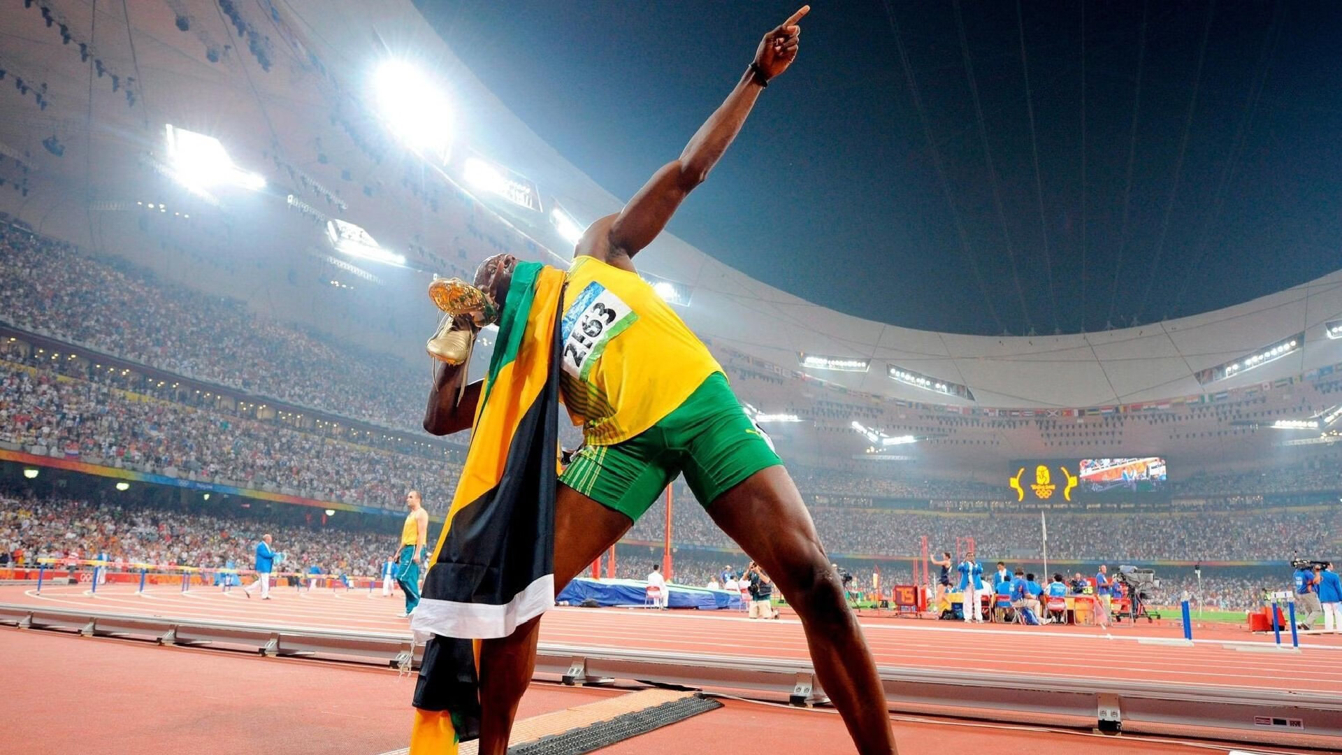 _夜市体育狂欢节:灯火辉煌中的运动盛典_,体育狂欢夜策划案